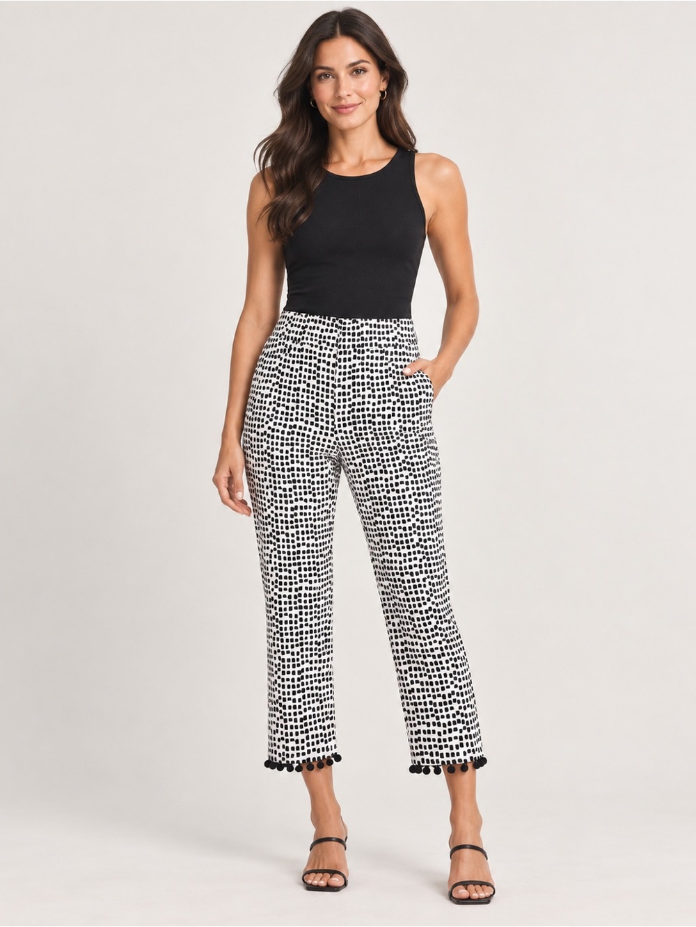 NWT Chico's So Slimming Brigitte Dot Pull On Capris Pom Pom Hem Size 0 / US 4